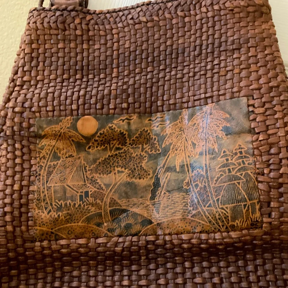 Weaved All-Leather Tote Bag - Boho Inspired - Picture 3 of 8